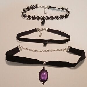 #1099. 3 Piece Assorted Choker Collar Necklace Bundle.